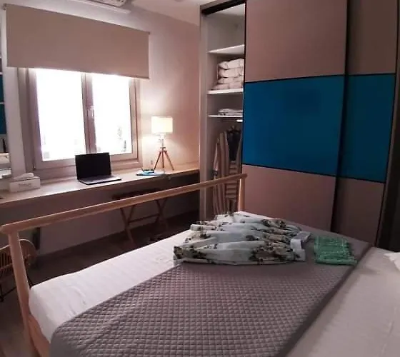 Naxos Ellis Lejlighed